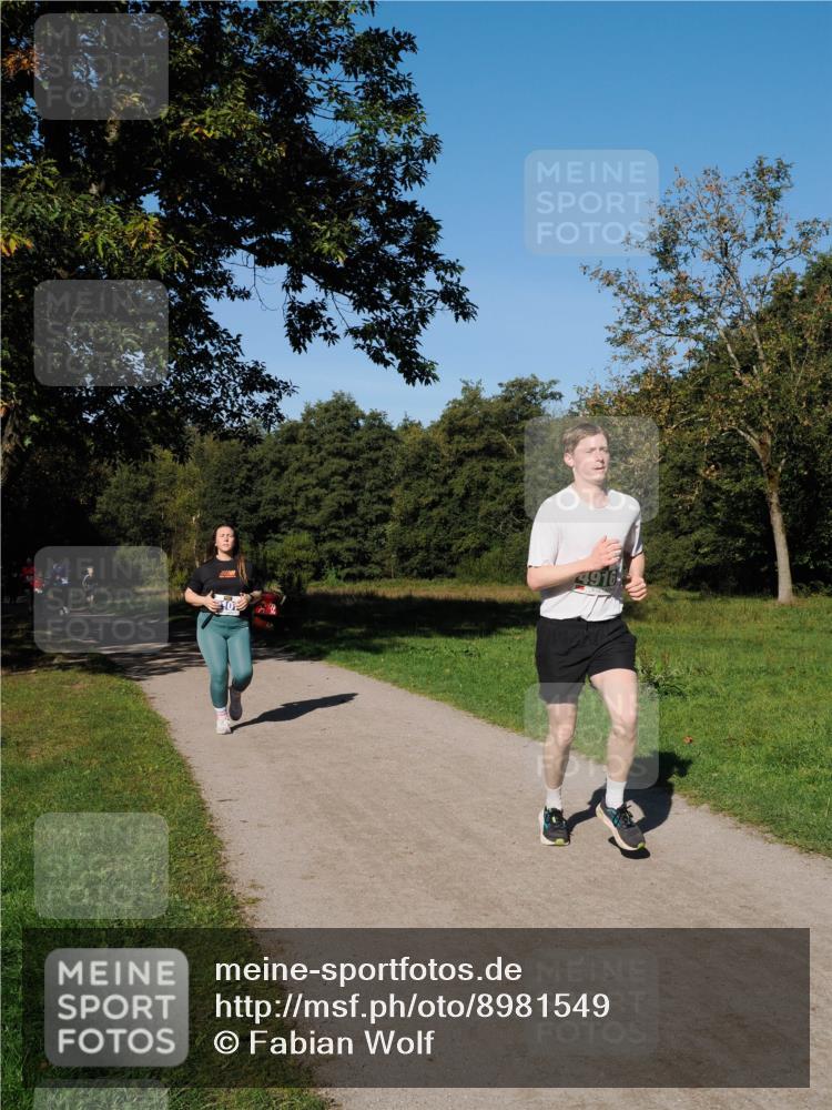 28.09.2025 - 33. Volkslauf durch das schöne Alstertal Fabian Wolf http://msf.ph/oto/8981549 28.09.2025 10:39:44 Laufen 4916 meine-sportfotos.de