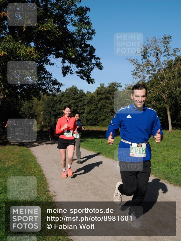 28.09.2025 - 33. Volkslauf durch das schöne Alstertal Fabian Wolf http://msf.ph/oto/8981601 28.09.2025 10:39:56 Laufen 4046, 4912 meine-sportfotos.de