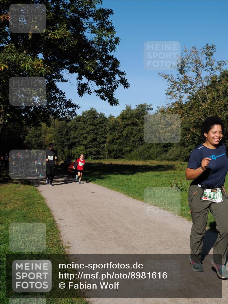 28.09.2025 - 33. Volkslauf durch das schöne Alstertal Fabian Wolf http://msf.ph/oto/8981616 28.09.2025 10:39:58 Laufen 4160, 4140 meine-sportfotos.de