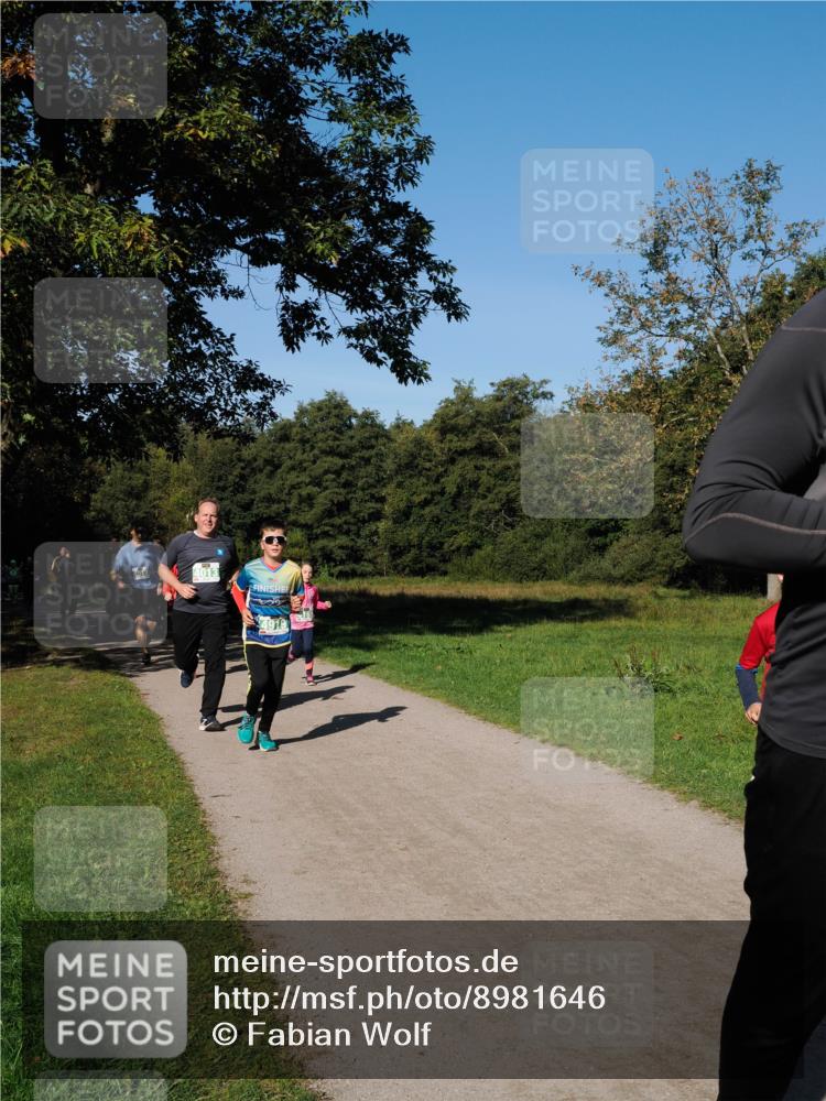 28.09.2025 - 33. Volkslauf durch das schöne Alstertal Fabian Wolf http://msf.ph/oto/8981646 28.09.2025 10:40:02 Laufen  meine-sportfotos.de