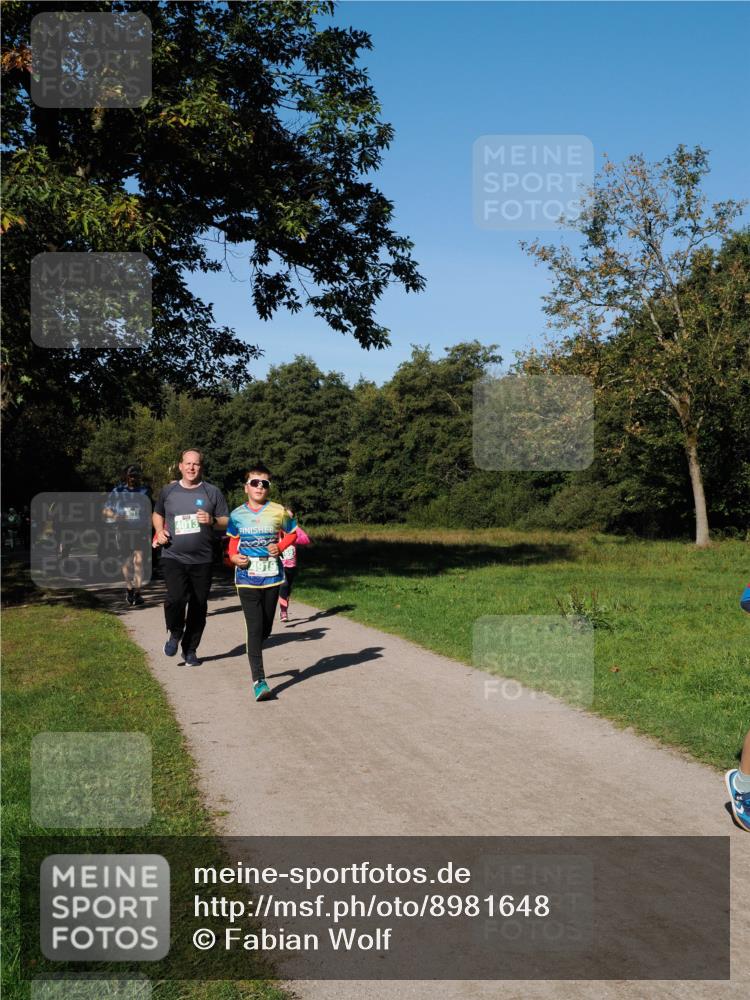 28.09.2025 - 33. Volkslauf durch das schöne Alstertal Fabian Wolf http://msf.ph/oto/8981648 28.09.2025 10:40:02 Laufen 4013 meine-sportfotos.de