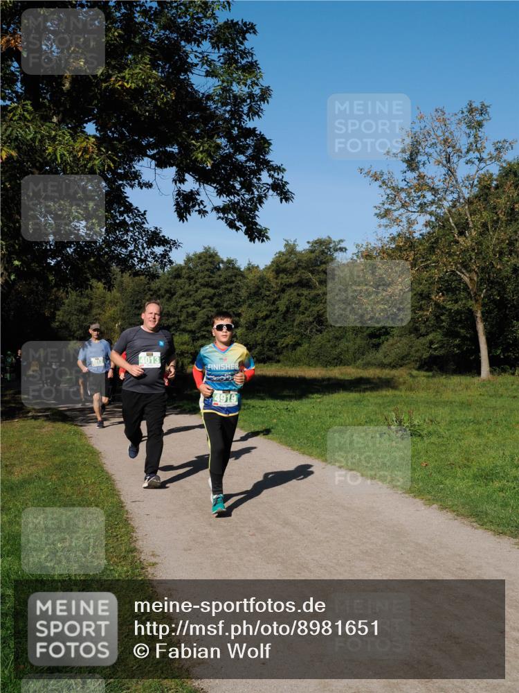 28.09.2025 - 33. Volkslauf durch das schöne Alstertal Fabian Wolf http://msf.ph/oto/8981651 28.09.2025 10:40:03 Laufen 4013, 4919 meine-sportfotos.de