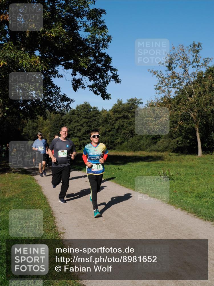28.09.2025 - 33. Volkslauf durch das schöne Alstertal Fabian Wolf http://msf.ph/oto/8981652 28.09.2025 10:40:03 Laufen 4012, 4013, 4919 meine-sportfotos.de