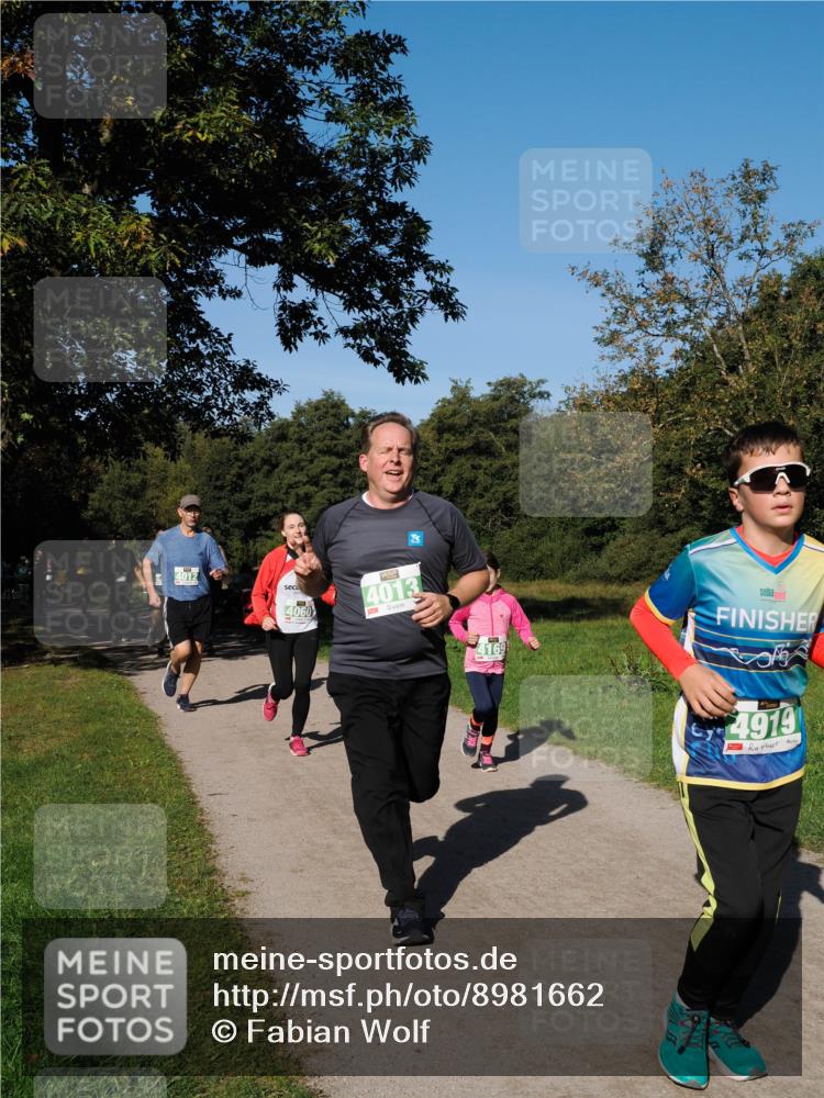 28.09.2025 - 33. Volkslauf durch das schöne Alstertal Fabian Wolf http://msf.ph/oto/8981662 28.09.2025 10:40:04 Laufen 4060, 4013, 4919 meine-sportfotos.de