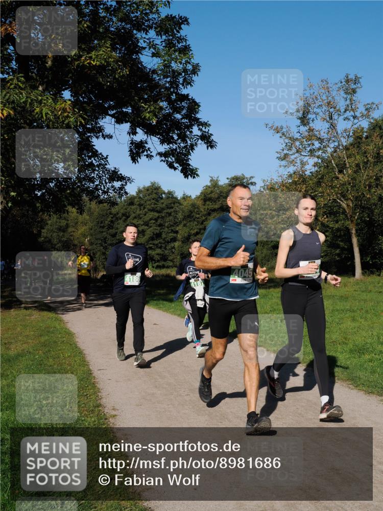 28.09.2025 - 33. Volkslauf durch das schöne Alstertal Fabian Wolf http://msf.ph/oto/8981686 28.09.2025 10:40:09 Laufen 4186, 4045 meine-sportfotos.de