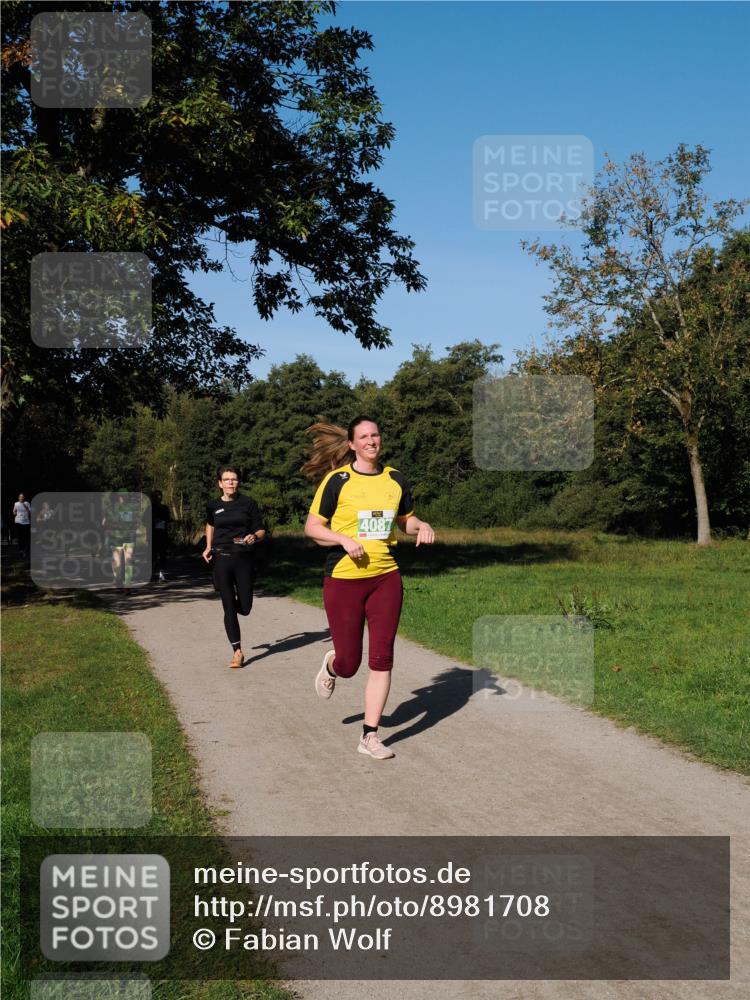 28.09.2025 - 33. Volkslauf durch das schöne Alstertal Fabian Wolf http://msf.ph/oto/8981708 28.09.2025 10:40:13 Laufen 4087 meine-sportfotos.de