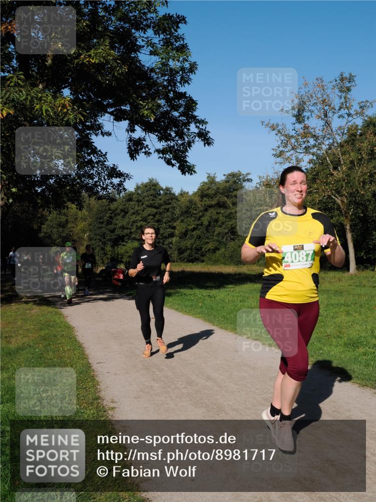 28.09.2025 - 33. Volkslauf durch das schöne Alstertal Fabian Wolf http://msf.ph/oto/8981717 28.09.2025 10:40:14 Laufen 4087 meine-sportfotos.de