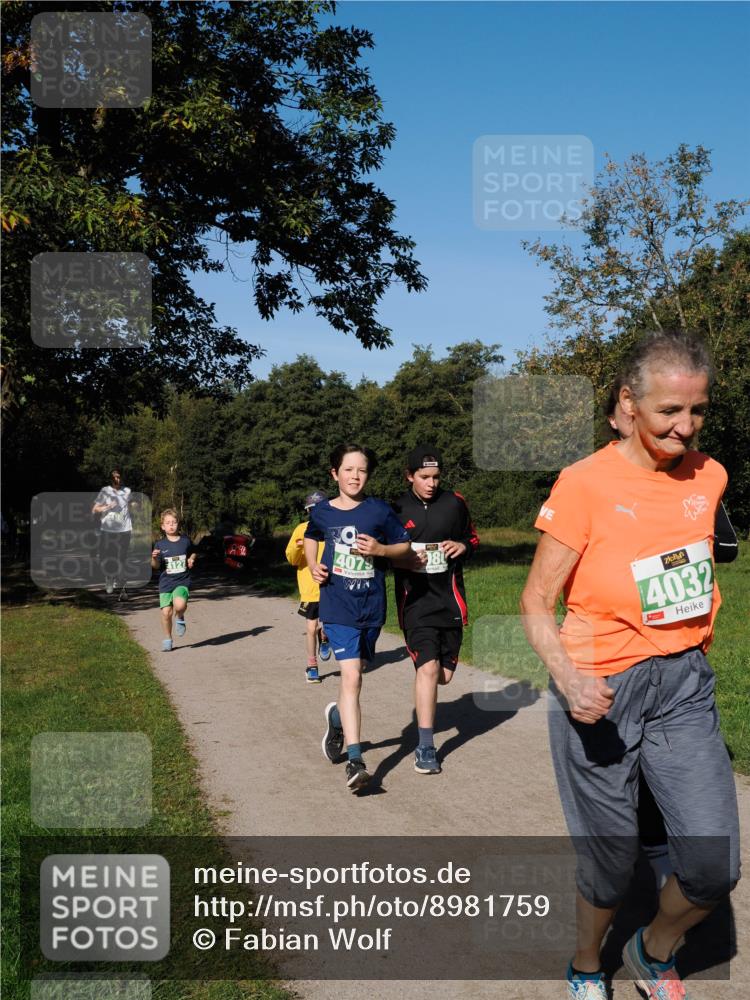 28.09.2025 - 33. Volkslauf durch das schöne Alstertal Fabian Wolf http://msf.ph/oto/8981759 28.09.2025 10:40:19 Laufen 4079, 80, 4032 meine-sportfotos.de