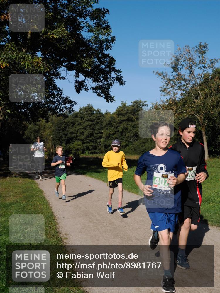 28.09.2025 - 33. Volkslauf durch das schöne Alstertal Fabian Wolf http://msf.ph/oto/8981767 28.09.2025 10:40:20 Laufen 4105, 80, 407 meine-sportfotos.de