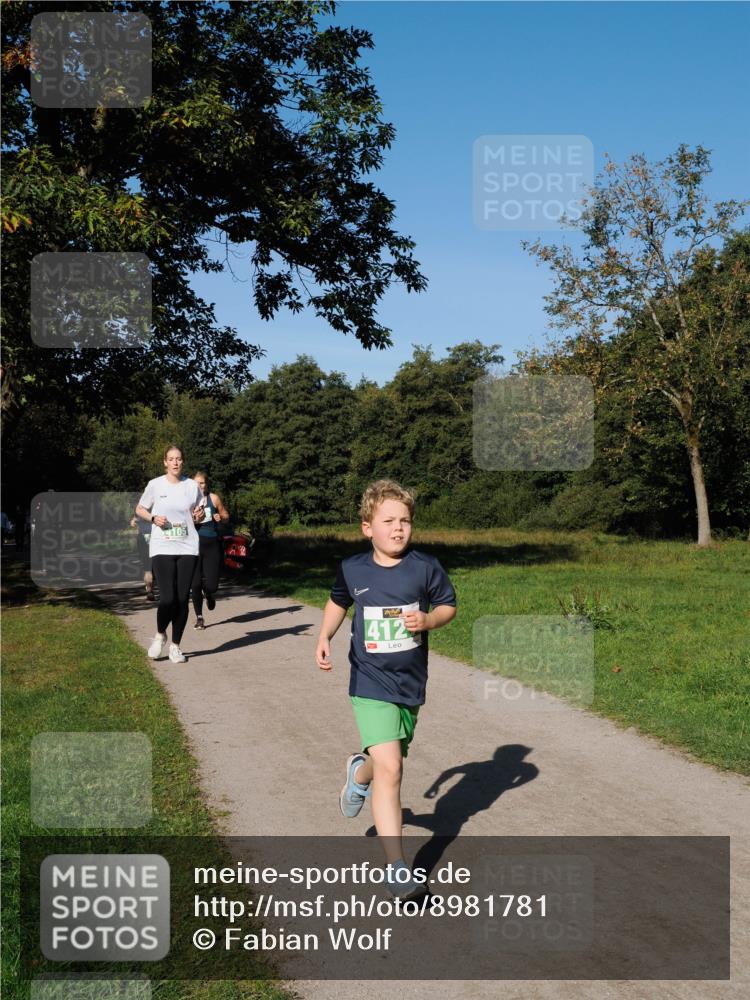 28.09.2025 - 33. Volkslauf durch das schöne Alstertal Fabian Wolf http://msf.ph/oto/8981781 28.09.2025 10:40:22 Laufen 4105, 412 meine-sportfotos.de