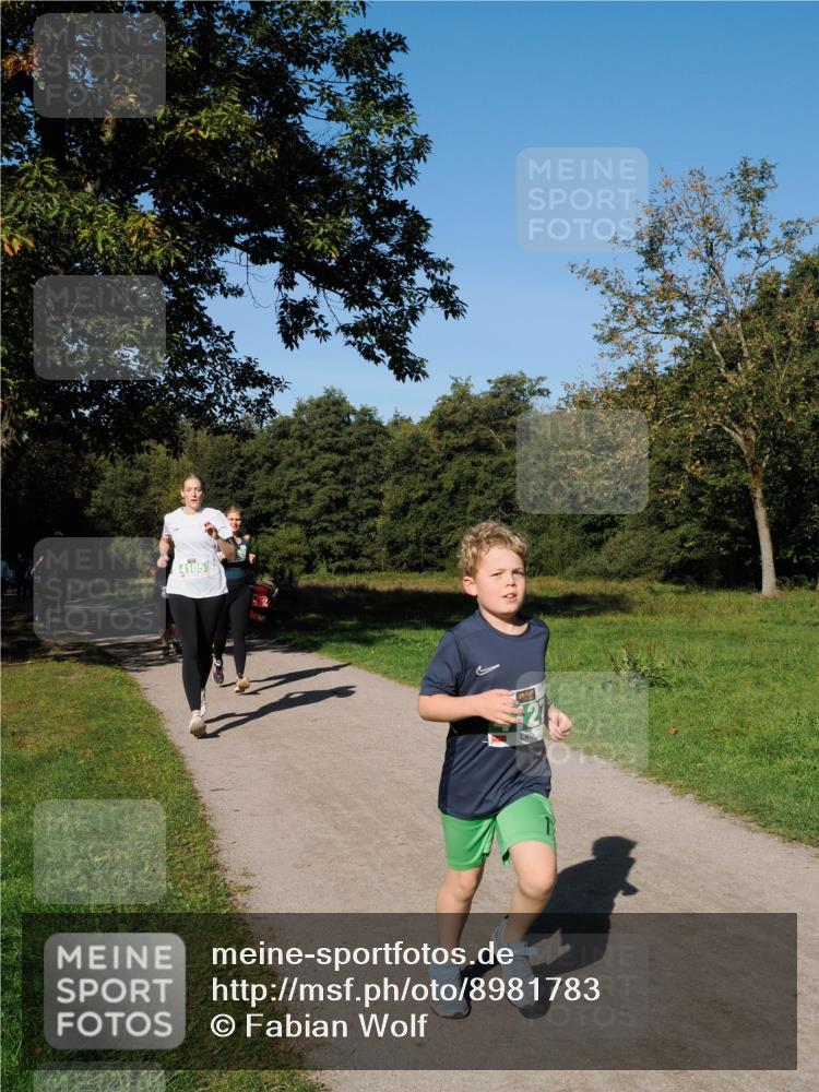 28.09.2025 - 33. Volkslauf durch das schöne Alstertal Fabian Wolf http://msf.ph/oto/8981783 28.09.2025 10:40:22 Laufen 2 meine-sportfotos.de