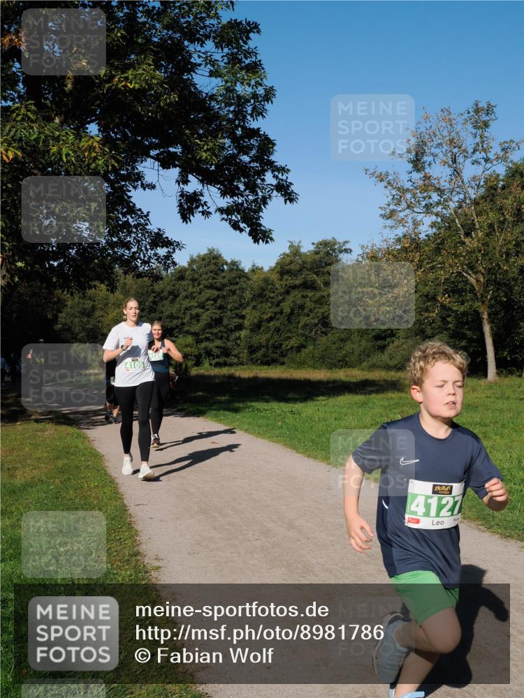 28.09.2025 - 33. Volkslauf durch das schöne Alstertal Fabian Wolf http://msf.ph/oto/8981786 28.09.2025 10:40:22 Laufen 4105, 4127 meine-sportfotos.de