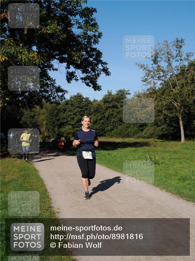 28.09.2025 - 33. Volkslauf durch das schöne Alstertal Fabian Wolf http://msf.ph/oto/8981816 28.09.2025 10:40:26 Laufen 4123 meine-sportfotos.de