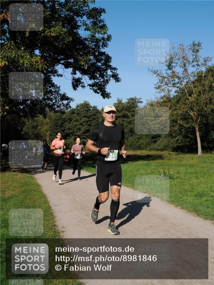 28.09.2025 - 33. Volkslauf durch das schöne Alstertal Fabian Wolf http://msf.ph/oto/8981846 28.09.2025 10:40:32 Laufen 00, 048 meine-sportfotos.de