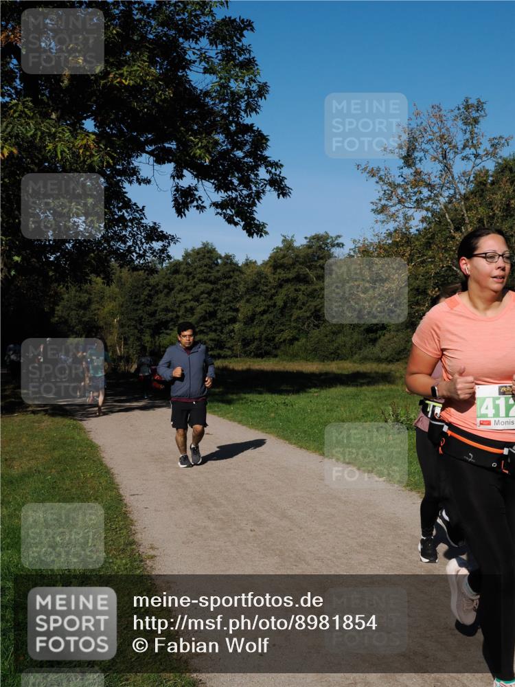 28.09.2025 - 33. Volkslauf durch das schöne Alstertal Fabian Wolf http://msf.ph/oto/8981854 28.09.2025 10:40:35 Laufen 1412 meine-sportfotos.de