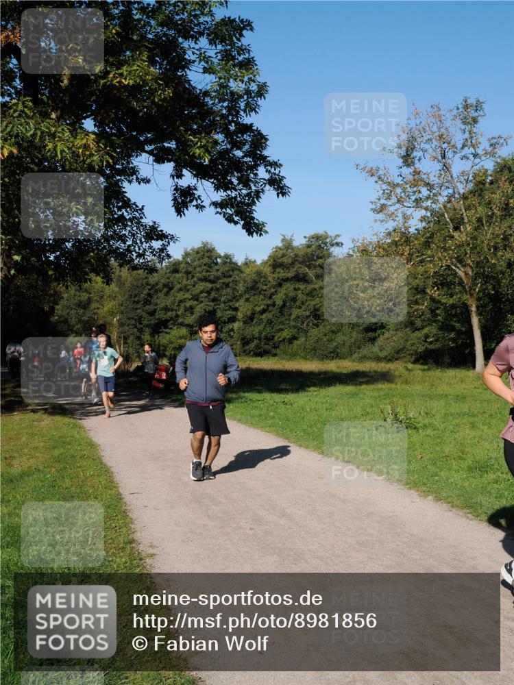 28.09.2025 - 33. Volkslauf durch das schöne Alstertal Fabian Wolf http://msf.ph/oto/8981856 28.09.2025 10:40:35 Laufen  meine-sportfotos.de