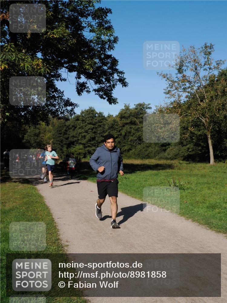 28.09.2025 - 33. Volkslauf durch das schöne Alstertal Fabian Wolf http://msf.ph/oto/8981858 28.09.2025 10:40:36 Laufen  meine-sportfotos.de