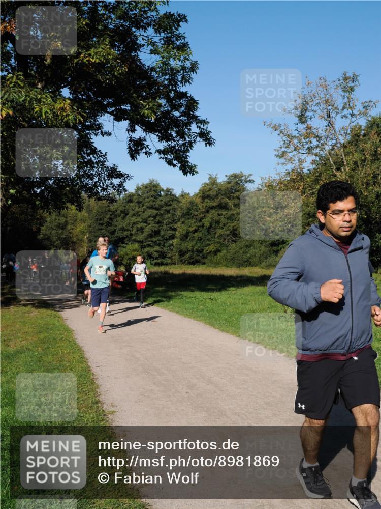 28.09.2025 - 33. Volkslauf durch das schöne Alstertal Fabian Wolf http://msf.ph/oto/8981869 28.09.2025 10:40:37 Laufen  meine-sportfotos.de