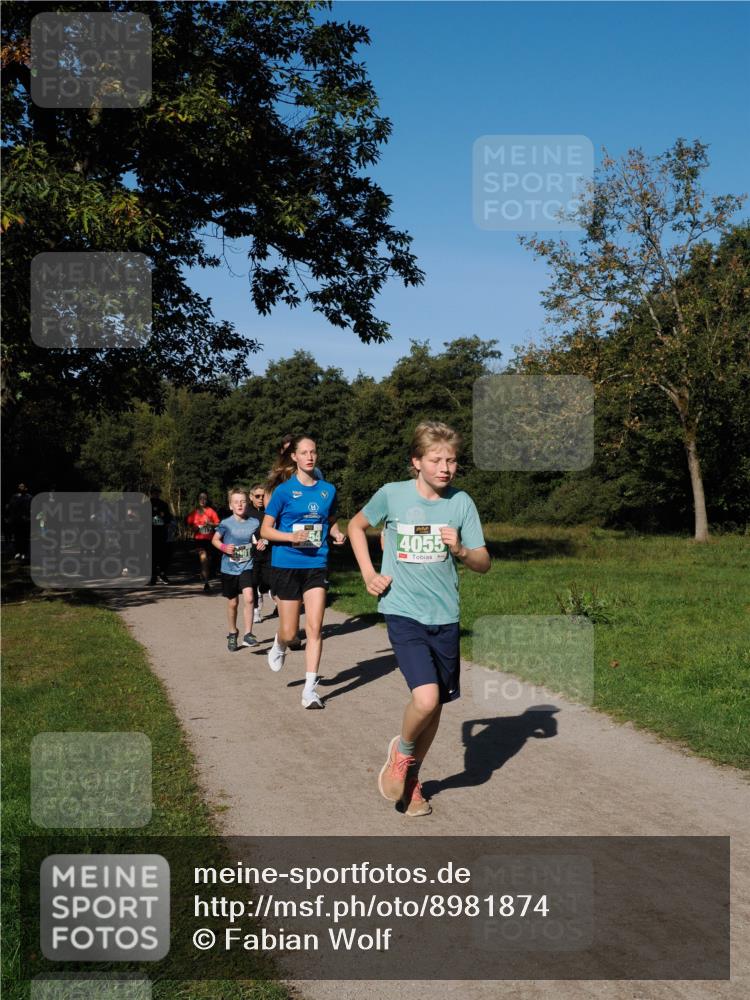 28.09.2025 - 33. Volkslauf durch das schöne Alstertal Fabian Wolf http://msf.ph/oto/8981874 28.09.2025 10:40:39 Laufen 4055 meine-sportfotos.de