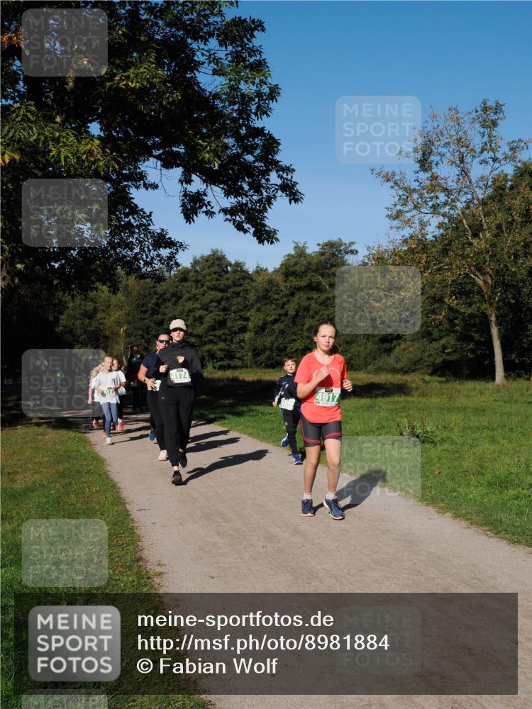 28.09.2025 - 33. Volkslauf durch das schöne Alstertal Fabian Wolf http://msf.ph/oto/8981884 28.09.2025 10:40:44 Laufen 4174, 4917 meine-sportfotos.de