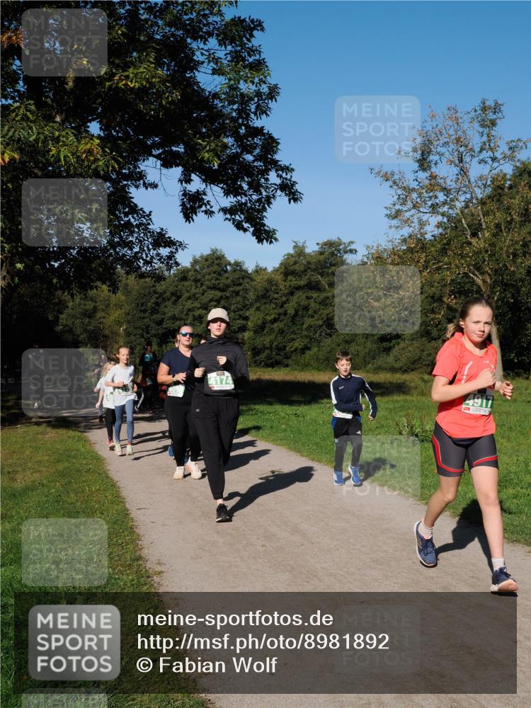 28.09.2025 - 33. Volkslauf durch das schöne Alstertal Fabian Wolf http://msf.ph/oto/8981892 28.09.2025 10:40:44 Laufen 409, 4174 meine-sportfotos.de
