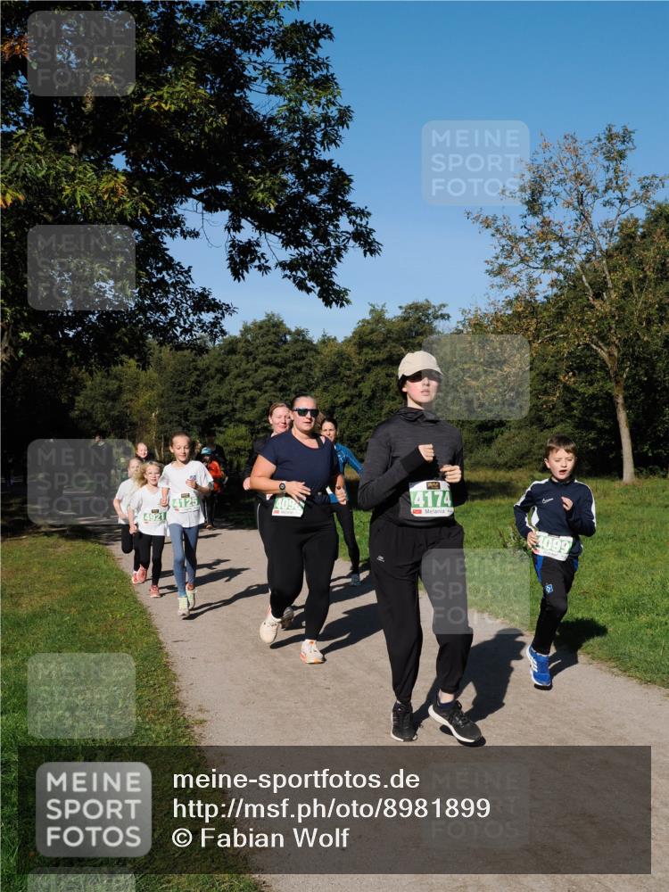 28.09.2025 - 33. Volkslauf durch das schöne Alstertal Fabian Wolf http://msf.ph/oto/8981899 28.09.2025 10:40:45 Laufen 409, 4174, 4099 meine-sportfotos.de