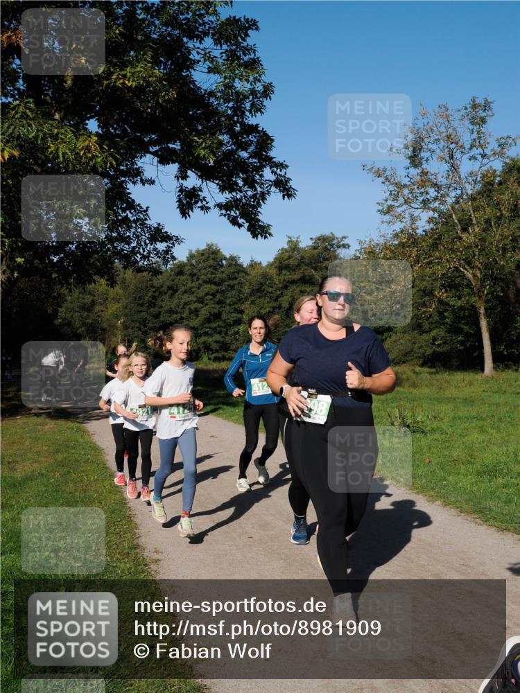 28.09.2025 - 33. Volkslauf durch das schöne Alstertal Fabian Wolf http://msf.ph/oto/8981909 28.09.2025 10:40:46 Laufen 412, 98 meine-sportfotos.de