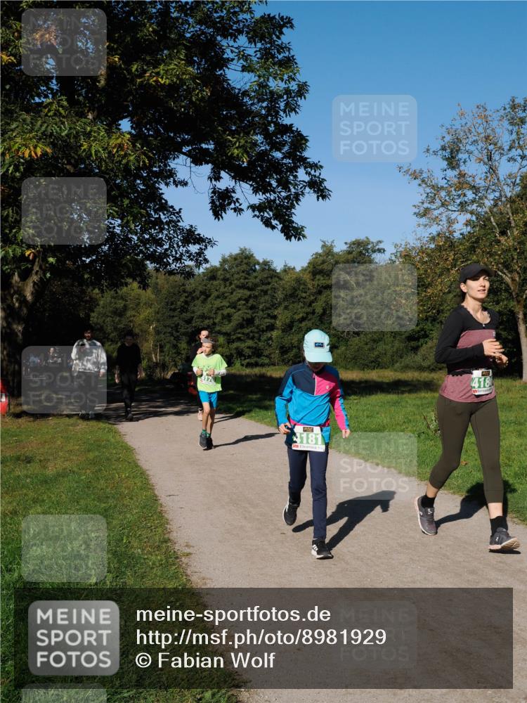 28.09.2025 - 33. Volkslauf durch das schöne Alstertal Fabian Wolf http://msf.ph/oto/8981929 28.09.2025 10:40:52 Laufen 181, 418 meine-sportfotos.de