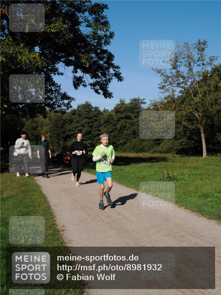 28.09.2025 - 33. Volkslauf durch das schöne Alstertal Fabian Wolf http://msf.ph/oto/8981932 28.09.2025 10:40:54 Laufen  meine-sportfotos.de