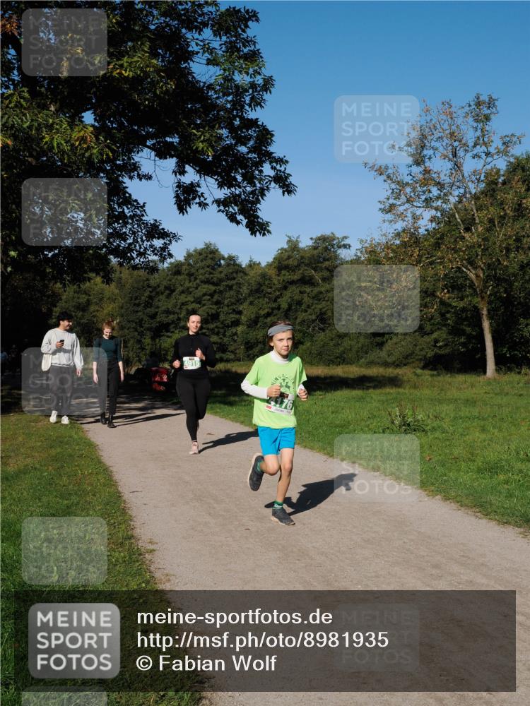 28.09.2025 - 33. Volkslauf durch das schöne Alstertal Fabian Wolf http://msf.ph/oto/8981935 28.09.2025 10:40:54 Laufen 4915 meine-sportfotos.de