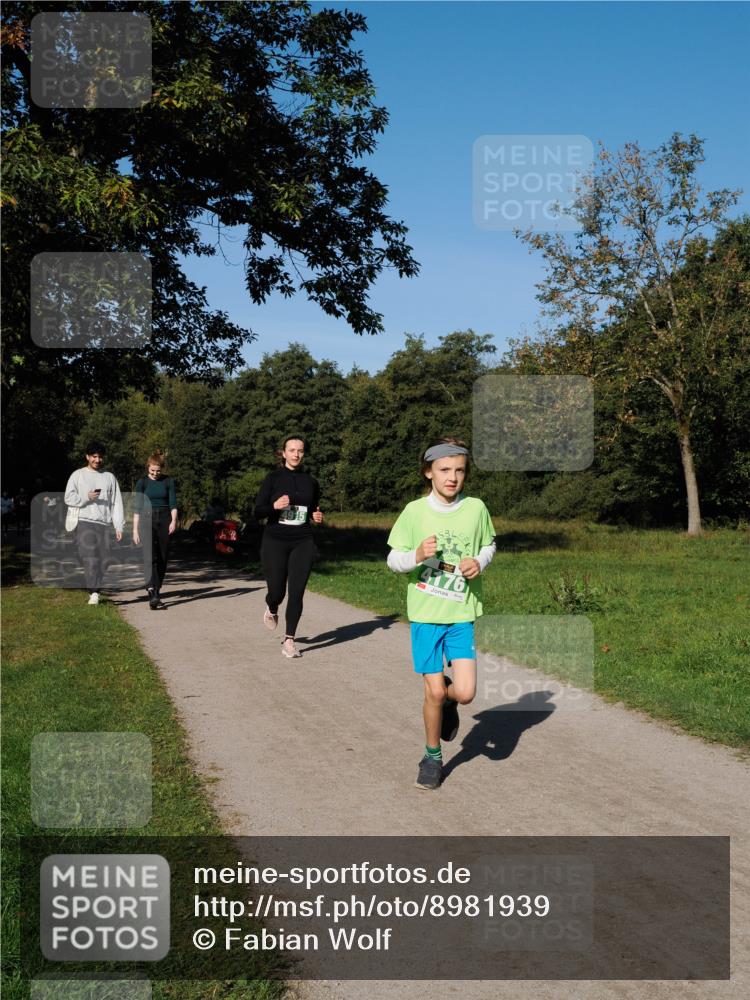 28.09.2025 - 33. Volkslauf durch das schöne Alstertal Fabian Wolf http://msf.ph/oto/8981939 28.09.2025 10:40:54 Laufen  meine-sportfotos.de