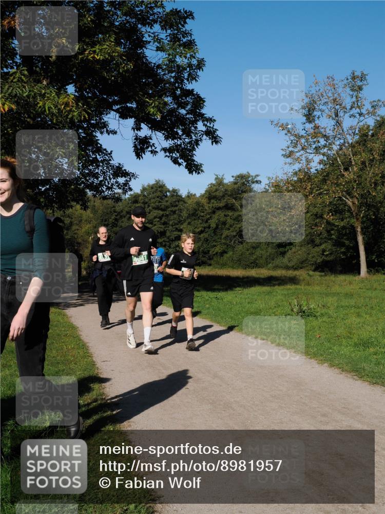 28.09.2025 - 33. Volkslauf durch das schöne Alstertal Fabian Wolf http://msf.ph/oto/8981957 28.09.2025 10:41:03 Laufen 404 meine-sportfotos.de