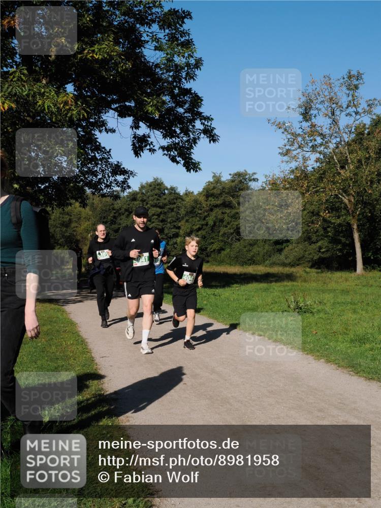 28.09.2025 - 33. Volkslauf durch das schöne Alstertal Fabian Wolf http://msf.ph/oto/8981958 28.09.2025 10:41:03 Laufen  meine-sportfotos.de