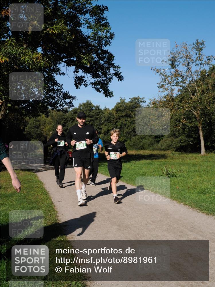 28.09.2025 - 33. Volkslauf durch das schöne Alstertal Fabian Wolf http://msf.ph/oto/8981961 28.09.2025 10:41:03 Laufen 4041 meine-sportfotos.de
