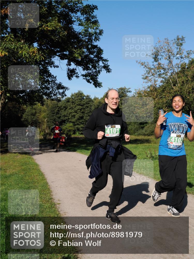 28.09.2025 - 33. Volkslauf durch das schöne Alstertal Fabian Wolf http://msf.ph/oto/8981979 28.09.2025 10:41:05 Laufen 4101, 4102 meine-sportfotos.de