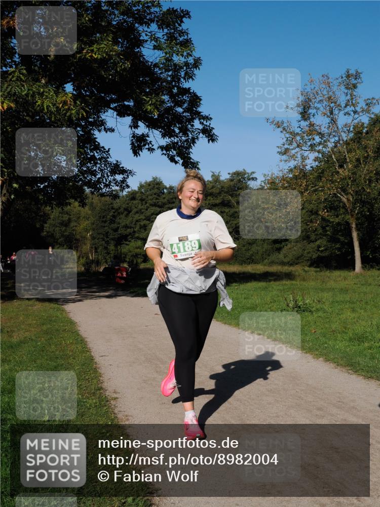 28.09.2025 - 33. Volkslauf durch das schöne Alstertal Fabian Wolf http://msf.ph/oto/8982004 28.09.2025 10:41:11 Laufen 4189 meine-sportfotos.de