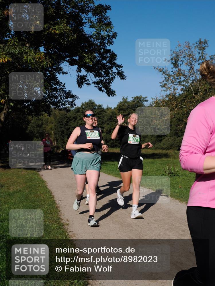 28.09.2025 - 33. Volkslauf durch das schöne Alstertal Fabian Wolf http://msf.ph/oto/8982023 28.09.2025 10:41:22 Laufen 4066, 4071 meine-sportfotos.de