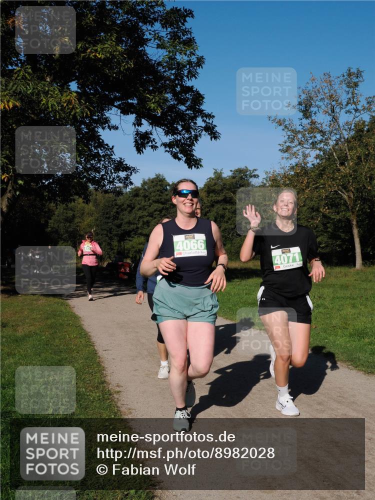 28.09.2025 - 33. Volkslauf durch das schöne Alstertal Fabian Wolf http://msf.ph/oto/8982028 28.09.2025 10:41:22 Laufen 4066, 4071 meine-sportfotos.de
