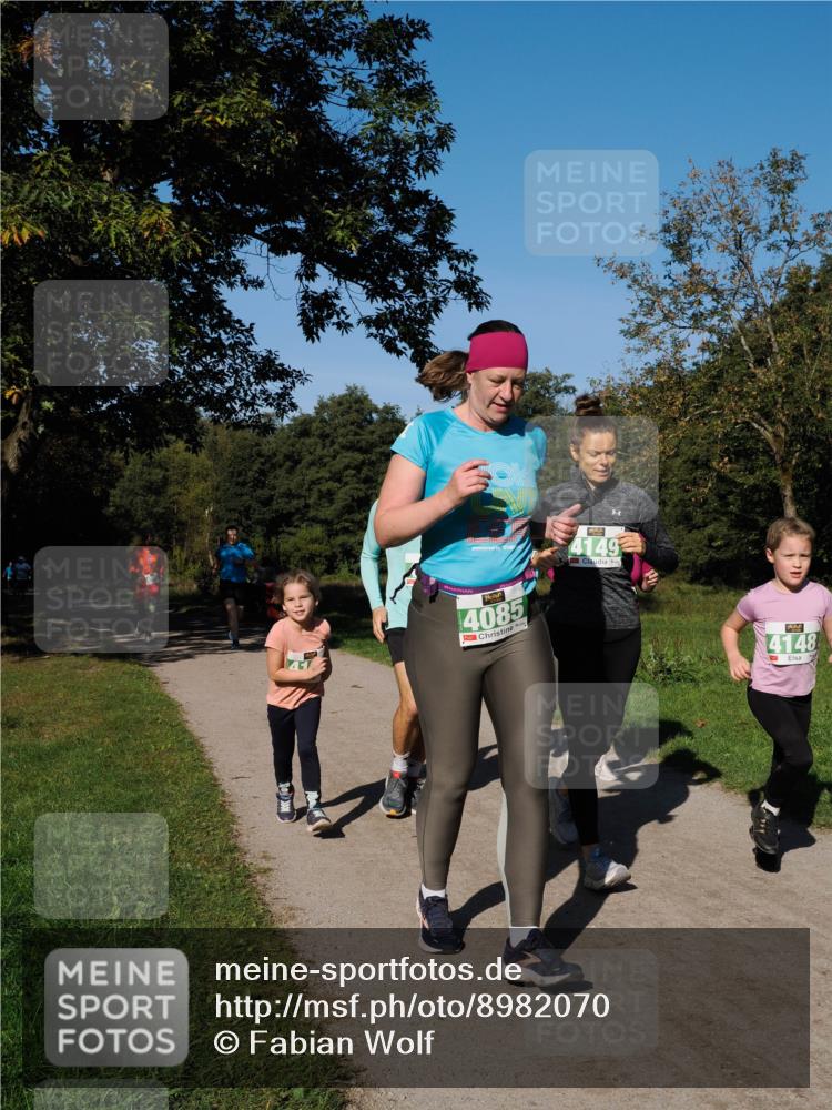 28.09.2025 - 33. Volkslauf durch das schöne Alstertal Fabian Wolf http://msf.ph/oto/8982070 28.09.2025 10:41:41 Laufen 4085, 4149, 4148 meine-sportfotos.de