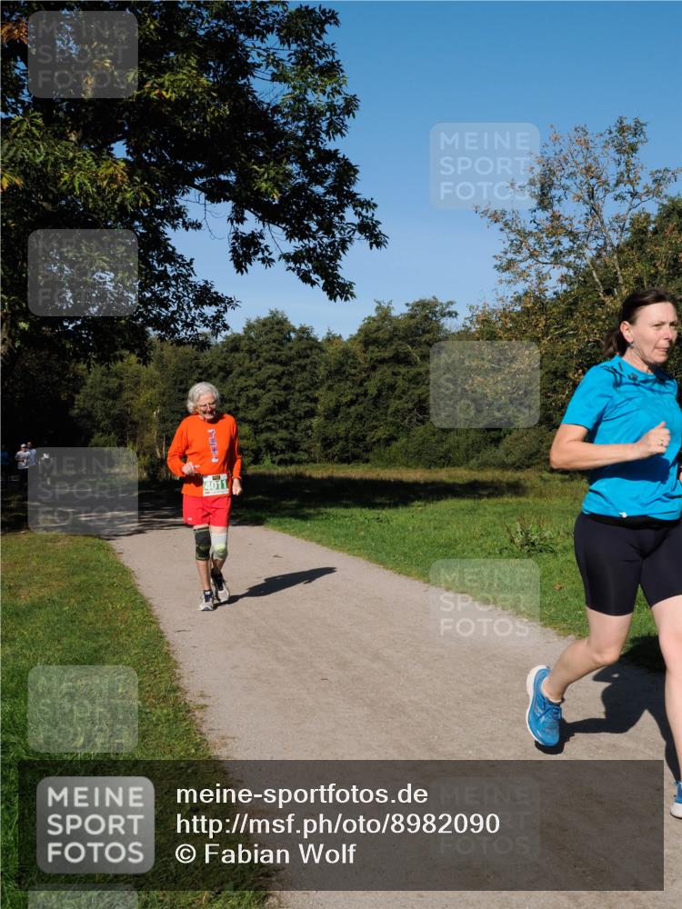28.09.2025 - 33. Volkslauf durch das schöne Alstertal Fabian Wolf http://msf.ph/oto/8982090 28.09.2025 10:41:46 Laufen 4011 meine-sportfotos.de