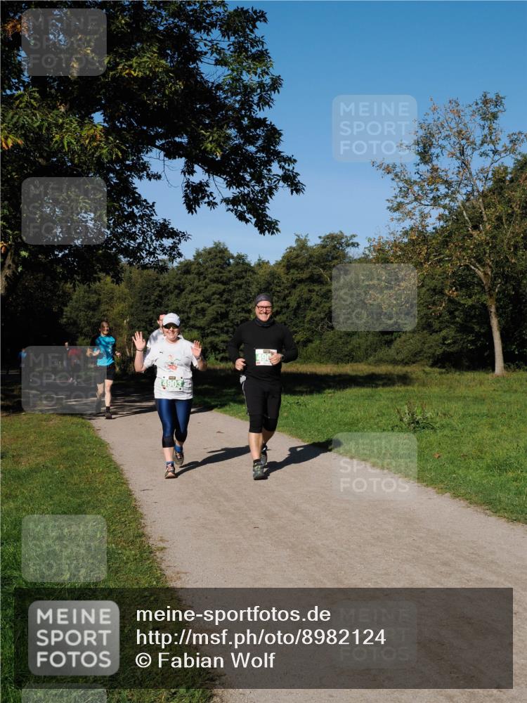28.09.2025 - 33. Volkslauf durch das schöne Alstertal Fabian Wolf http://msf.ph/oto/8982124 28.09.2025 10:42:01 Laufen  meine-sportfotos.de