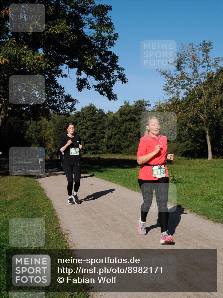 28.09.2025 - 33. Volkslauf durch das schöne Alstertal Fabian Wolf http://msf.ph/oto/8982171 28.09.2025 10:42:13 Laufen 4072, 4158, 7 meine-sportfotos.de