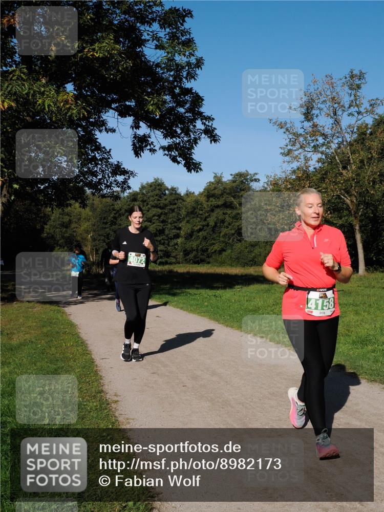 28.09.2025 - 33. Volkslauf durch das schöne Alstertal Fabian Wolf http://msf.ph/oto/8982173 28.09.2025 10:42:13 Laufen 4158 meine-sportfotos.de