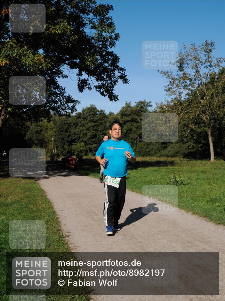 28.09.2025 - 33. Volkslauf durch das schöne Alstertal Fabian Wolf http://msf.ph/oto/8982197 28.09.2025 10:42:19 Laufen 4142 meine-sportfotos.de