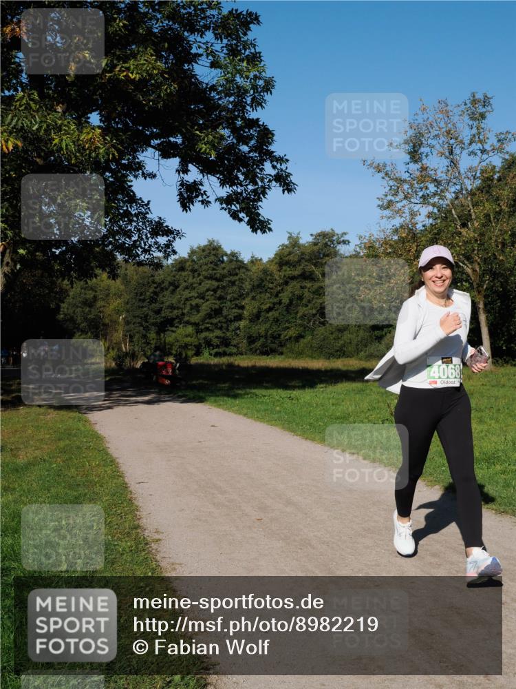 28.09.2025 - 33. Volkslauf durch das schöne Alstertal Fabian Wolf http://msf.ph/oto/8982219 28.09.2025 10:42:42 Laufen 4068 meine-sportfotos.de