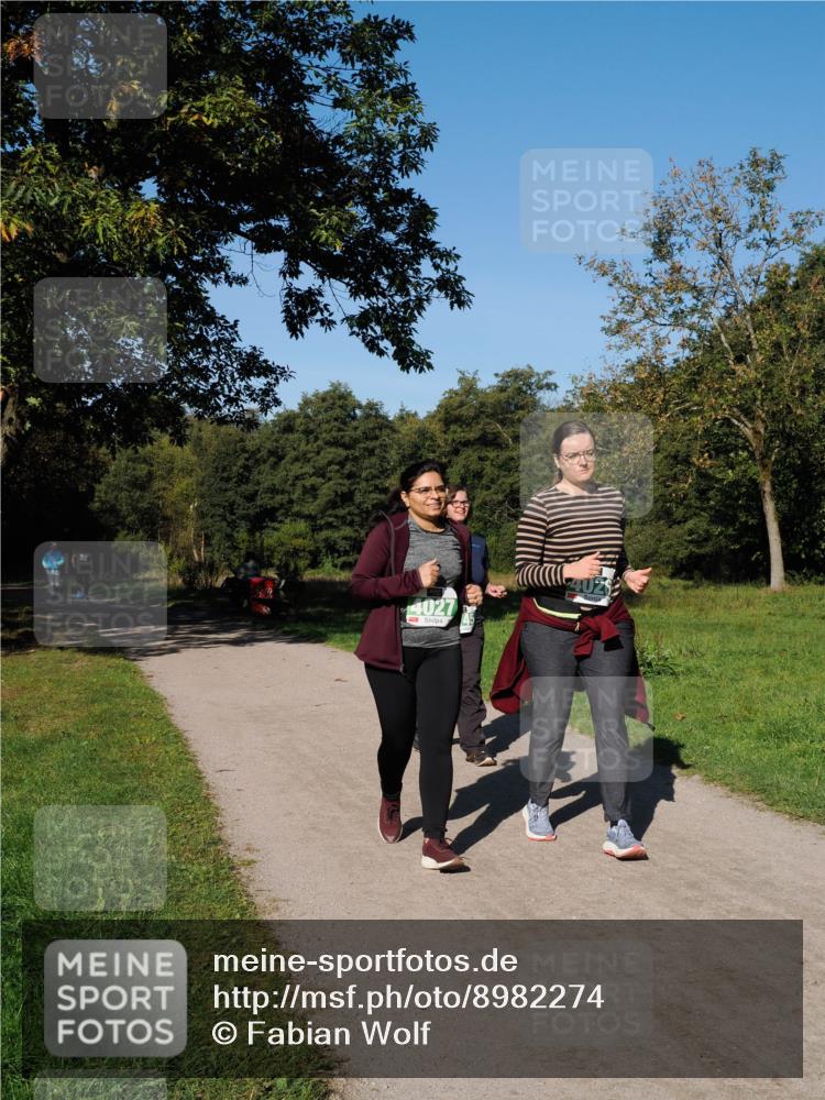 28.09.2025 - 33. Volkslauf durch das schöne Alstertal Fabian Wolf http://msf.ph/oto/8982274 28.09.2025 10:43:00 Laufen 4027, 4026 meine-sportfotos.de
