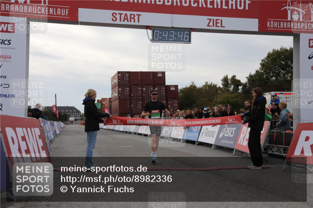 03.10.2025 - Köhlbrandbrückenlauf Yannick Fuchs http://msf.ph/oto/8982336 03.10.2025 15:43:44 Ziel 9144 meine-sportfotos.de