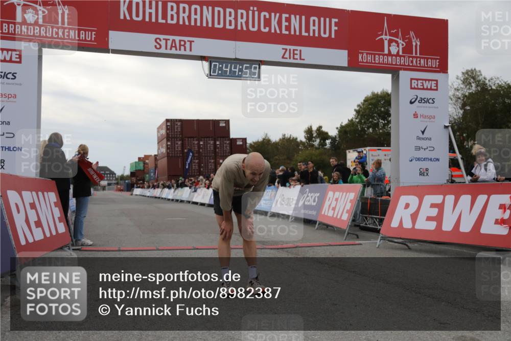 03.10.2025 - Köhlbrandbrückenlauf Yannick Fuchs http://msf.ph/oto/8982387 03.10.2025 15:44:57 Ziel 7004 meine-sportfotos.de