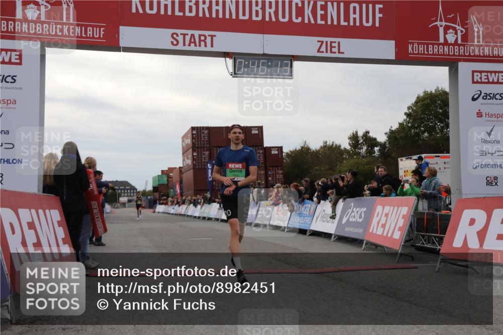 03.10.2025 - Köhlbrandbrückenlauf Yannick Fuchs http://msf.ph/oto/8982451 03.10.2025 15:46:11 Ziel 7003, 9130, 9720 meine-sportfotos.de
