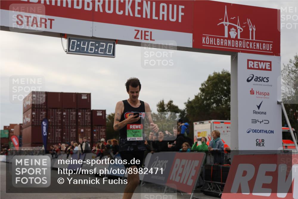 03.10.2025 - Köhlbrandbrückenlauf Yannick Fuchs http://msf.ph/oto/8982471 03.10.2025 15:46:18 Ziel 9720 meine-sportfotos.de